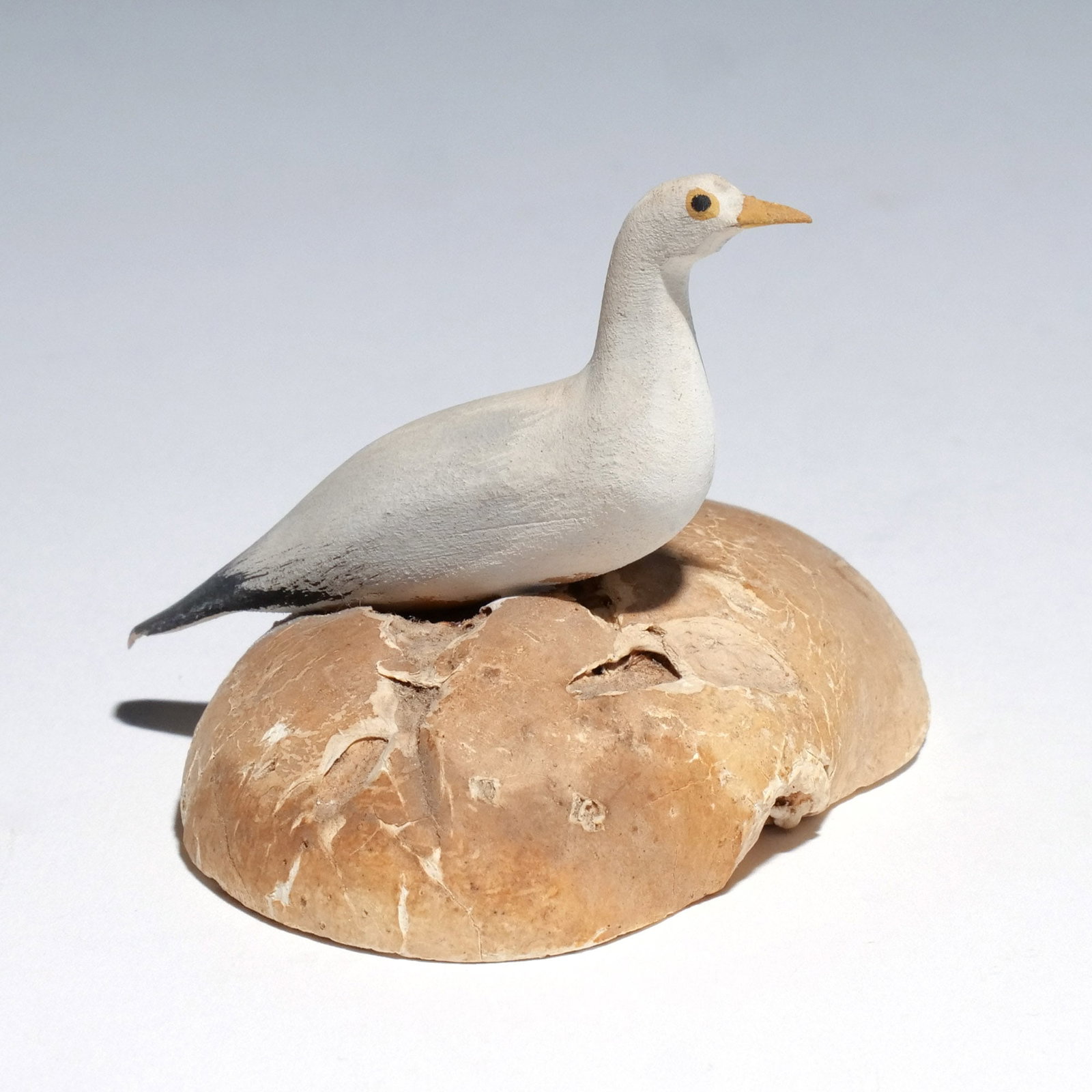 CARVED MINIATURE SEABIRD (1 of 5)
