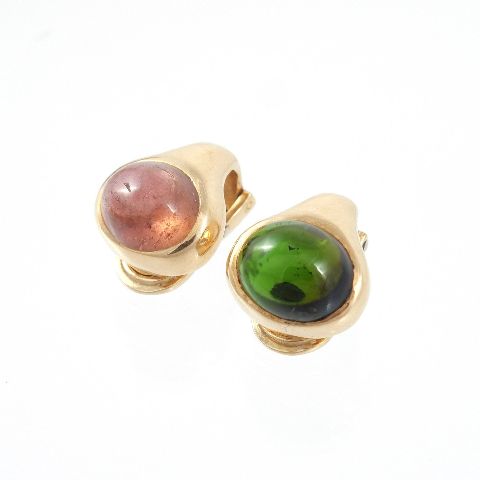 18K GOLD & CABOCHON GEMSTONE EAR CLIPS: In the style of Bulgari, mounted with green and rose colored cabochon gemstones, marked '750', 12.6 g total weight h. 5/8 in.