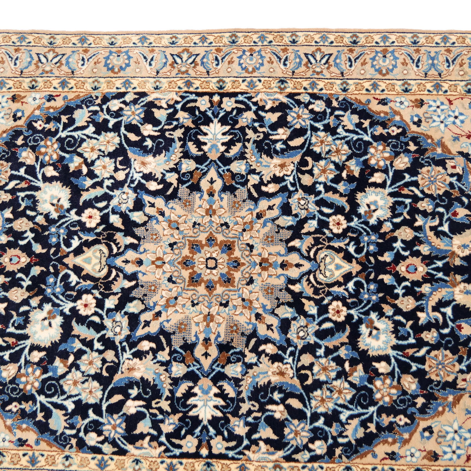 NAIN RUG - 5
