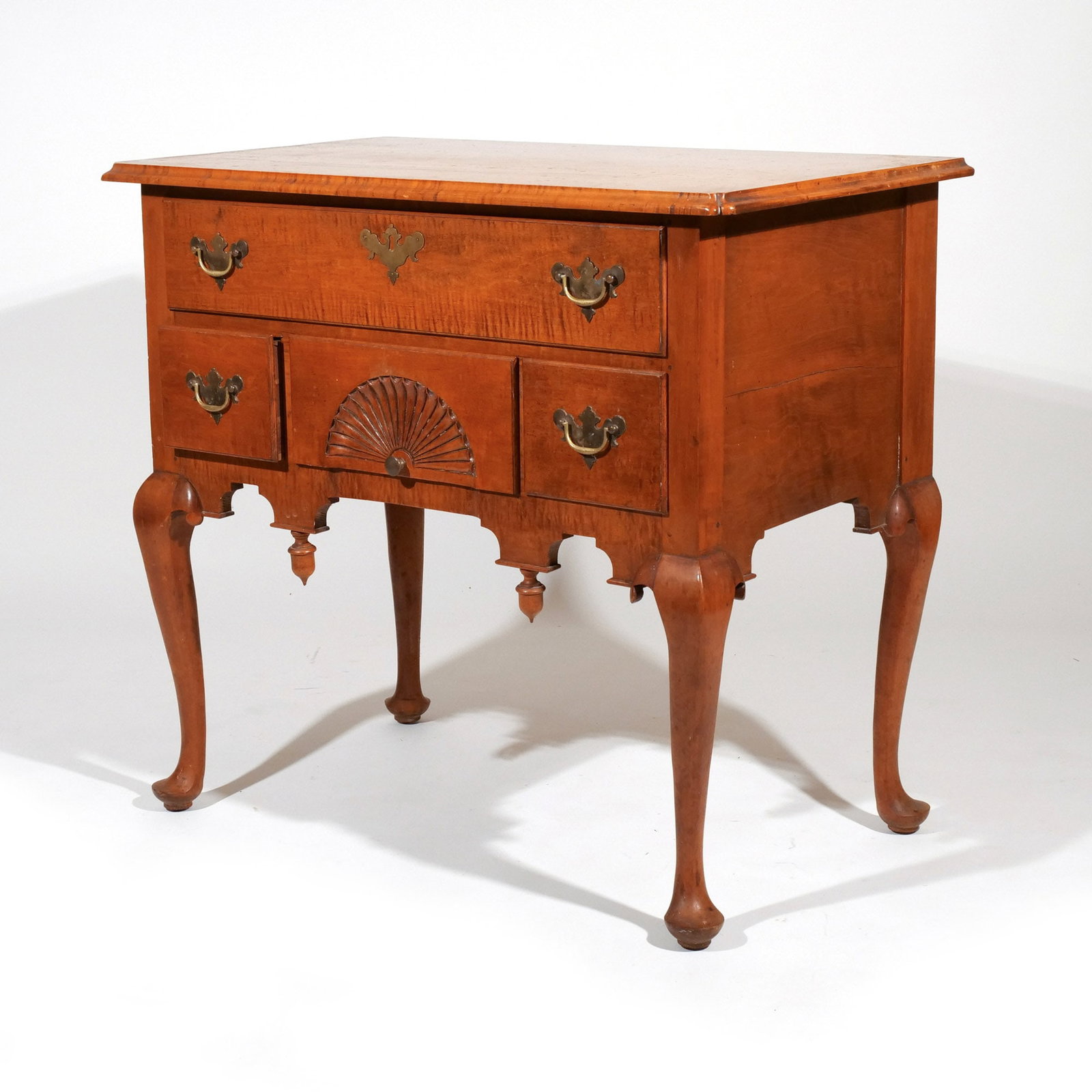 CHIPPENDALE-STYLE TIGER MAPLE LOW BOY (1 of 12)