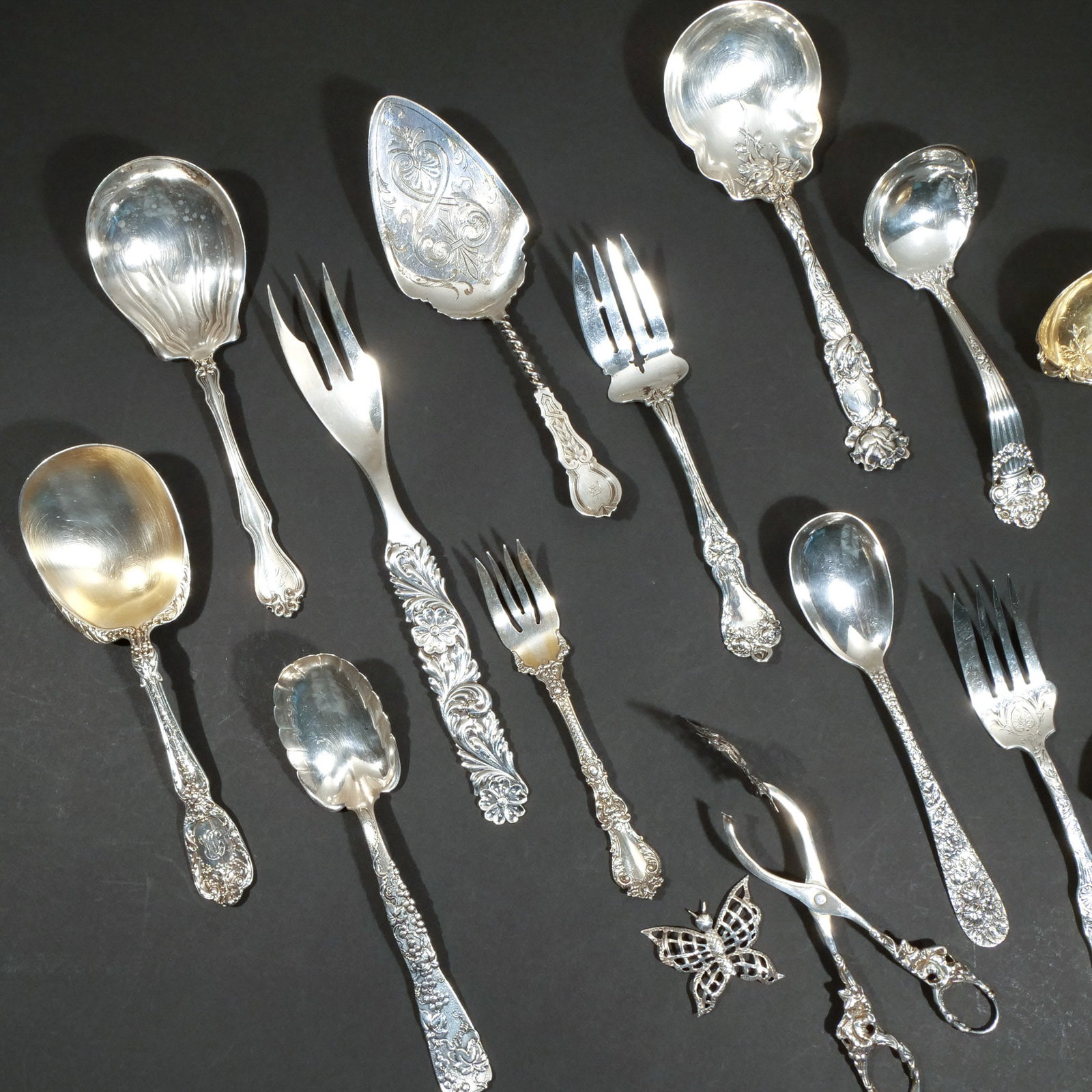 (15pc) MISC. STERLING SILVER SERVING PIECES - 4