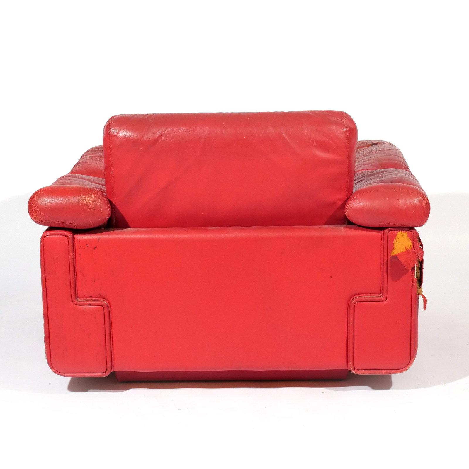(3pc) TUFTED RED LEATHER SEATING - 19