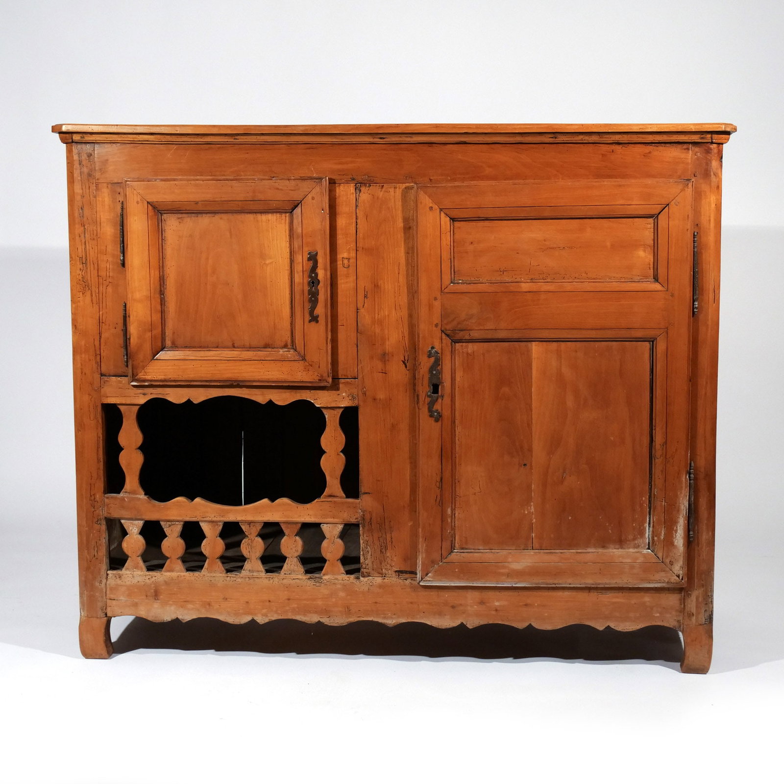 FRENCH PROVINCIAL WALNUT SERVER - 2