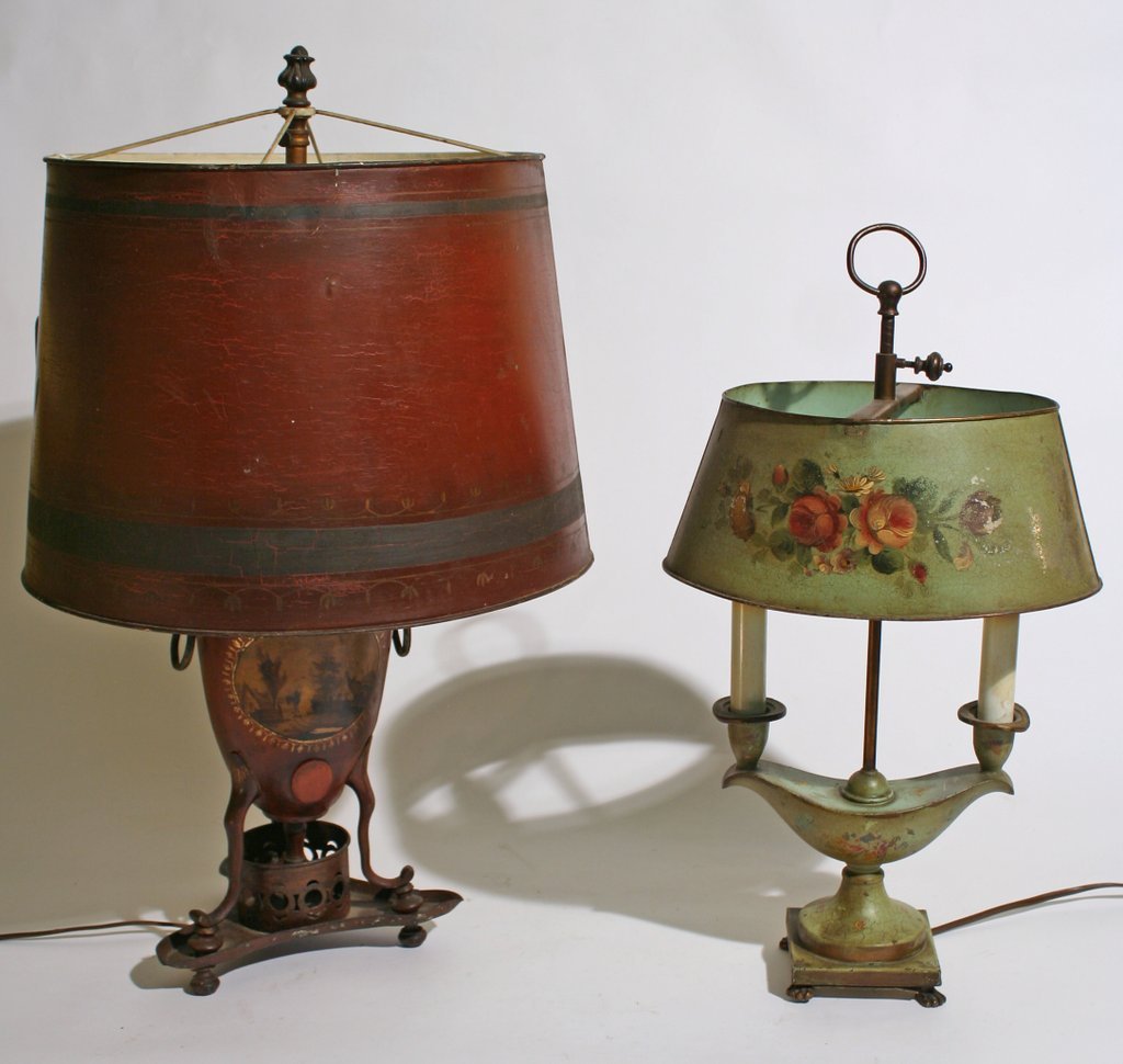 202) TWO TOLE URN-FORM LAMPS, one reddish-brown withl: gilt highlights, H: 24"; plus an Aladdin's lamp in green