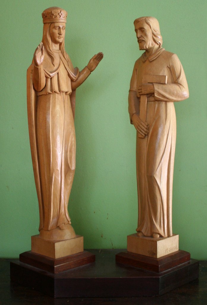 476) MICHAEL LUDWIG GRESSEL (American, 1902-2000),: Joseph and Mary, carved wood, H: 17 ½"