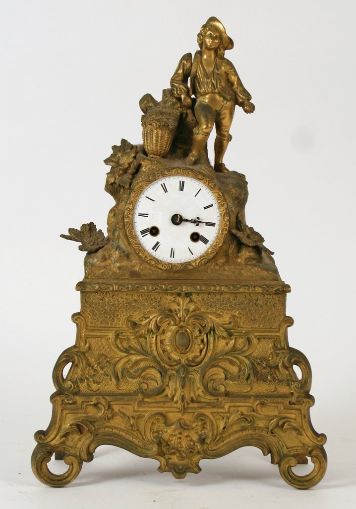 544) 19C FRENCH ORMOLU MANTLE CLOCK W/HARVEST FIGURAL: FINIAL, H.15 1/2"