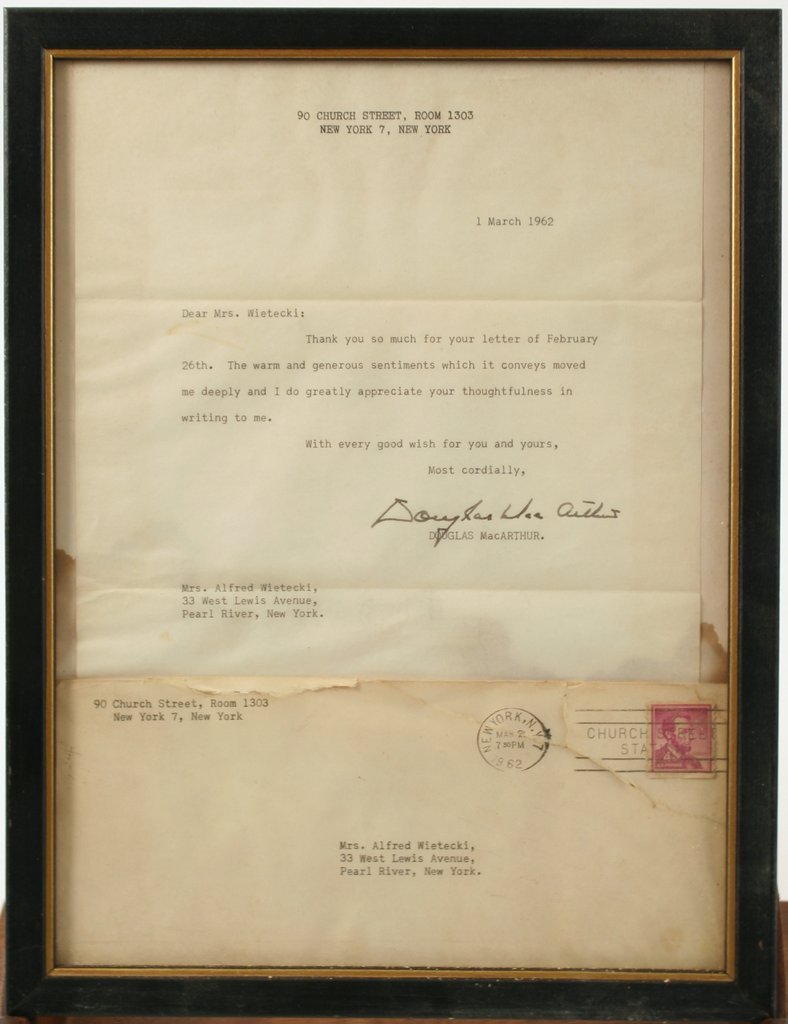 592) DOUGLAS MAC ARTHUR SIGNED PERSONAL LETTER ,: D. 1962 W/ENVELOPE