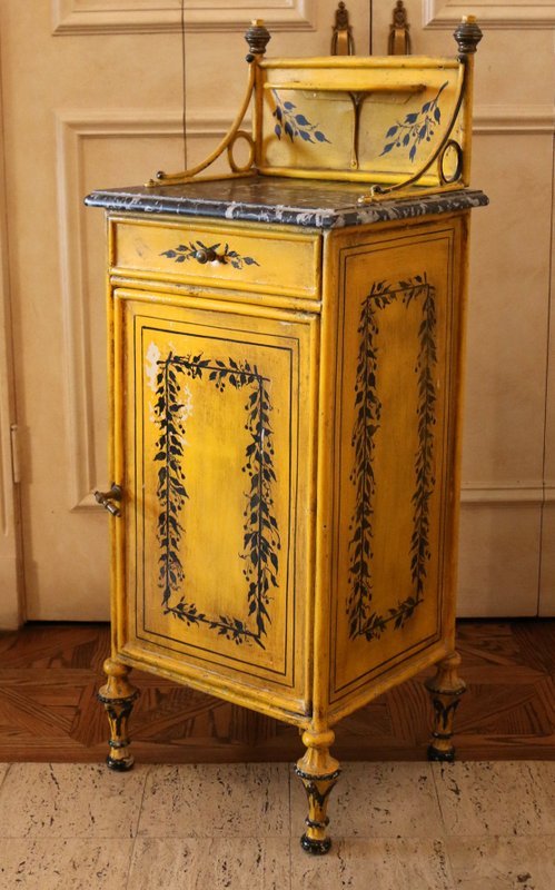 YELLOW TOLE WASH STAND WITH MARBLE TOP: and brass highlights, h. 41" w. 16" d. 13 ½"