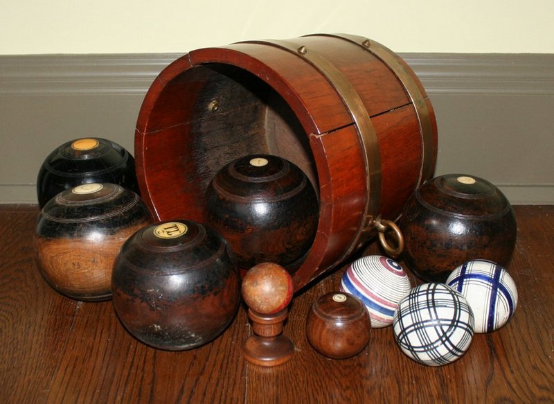 LOT 8 CARPET BALLS, INCL.: 3-CERAMIC & 5 WOODEN: W/ IVORY INLAY PLUS WOODEN BUCKET MKD. IMPERIAL BRISTOL