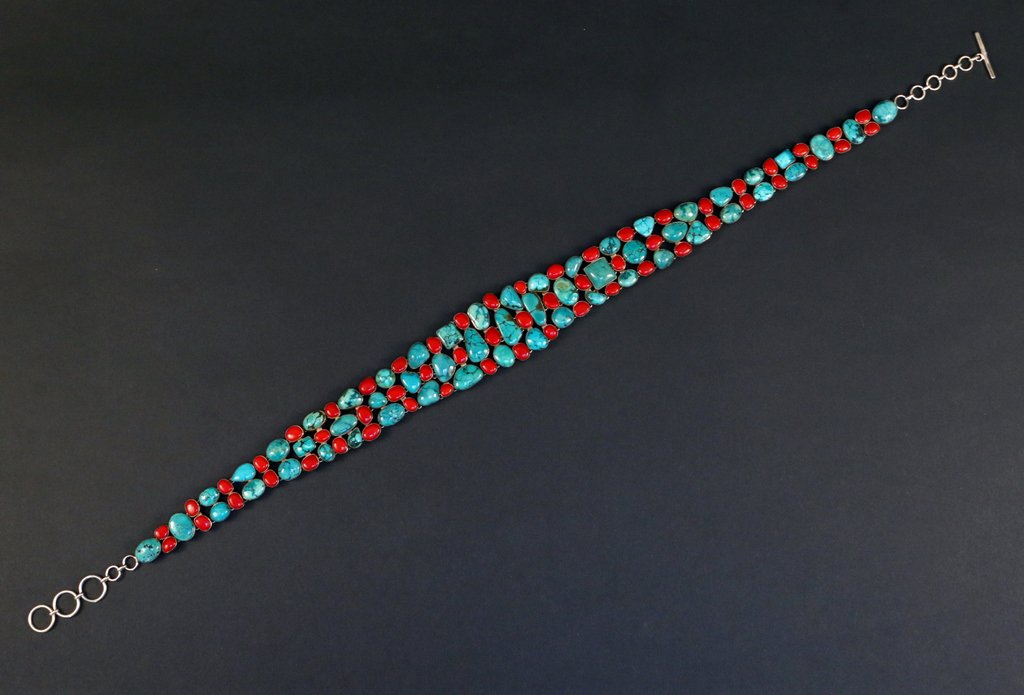 S.W. AMERICAN TURQUOISE & CARNELIAN SILVER BELT: Linked design swelling at the center, approx. 34" long