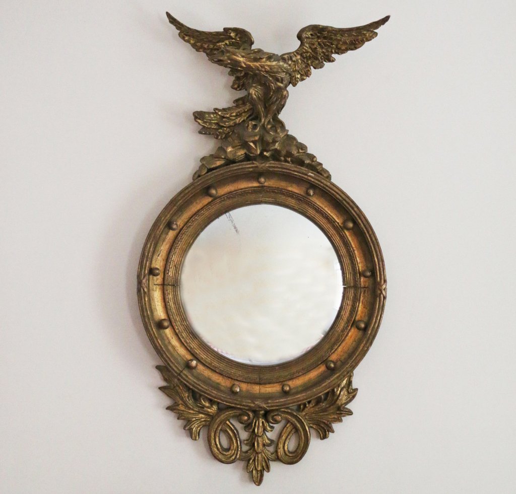 FEDERAL-STYLE GILT CARVED CONVEX MIRROR: 20th Century