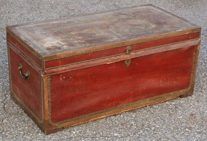 CHINESE EXPORT LEATHER STORAGE TRUNK,: h. 19" w. 42" d. 21", with losses to top