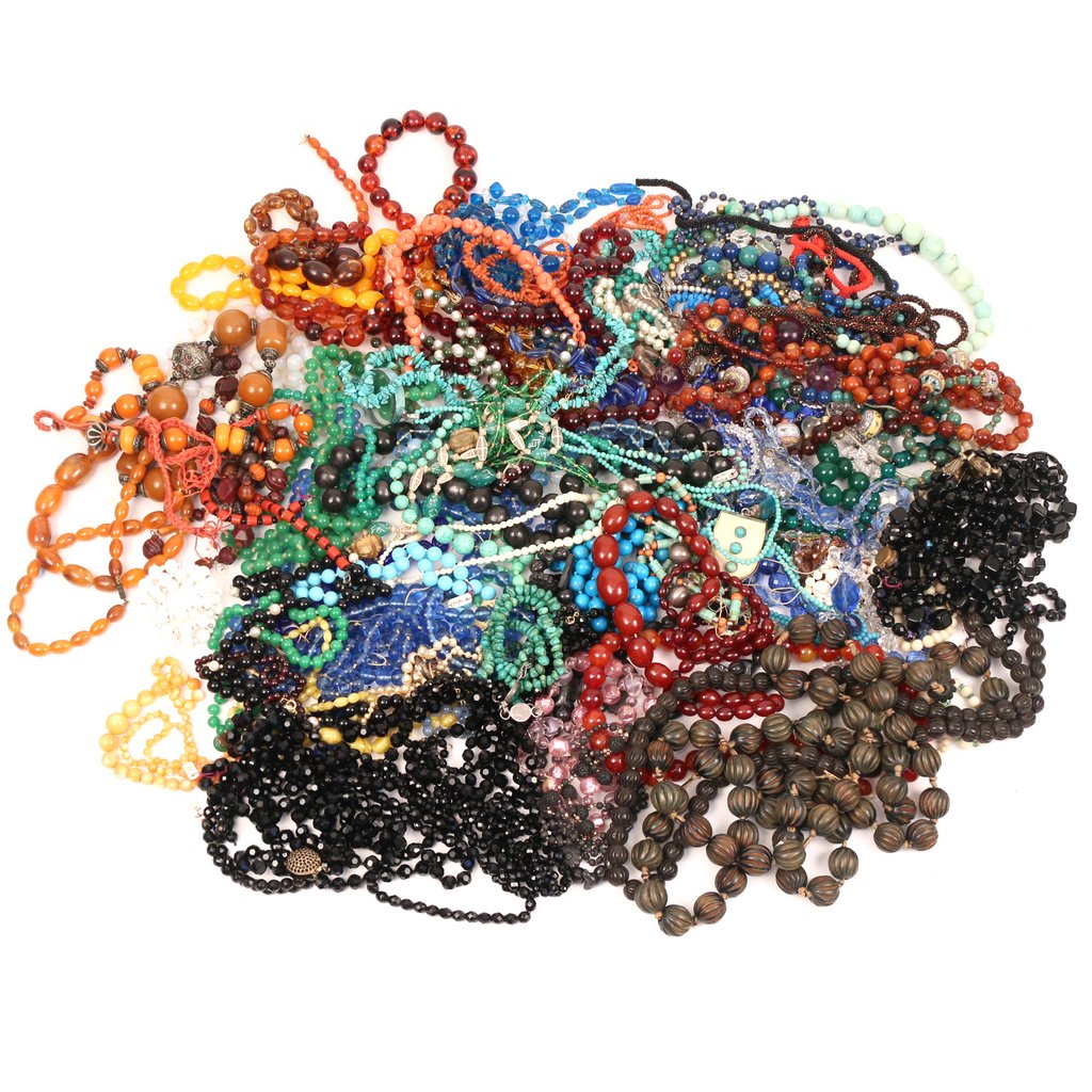 LARGE LOT OF COSTUME BEADWORK NECKLACES: Bakelite, glass, stones, plastic, faux pearls, etc.
