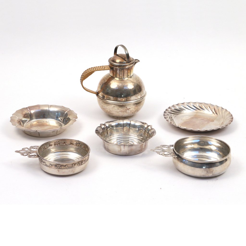 (6pc) STERLING & '830' SILVER HOLLOWARE: (6pc) STERLING & '830' SILVER HOLLOWAREsterling includes two porringers, a hot water pitcher, h.7 in., two low-form bowls, and an '830' silver wine coaster with ribbed interior (2 toz), total weight: