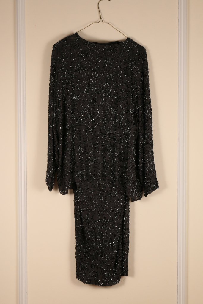 EMANUEL UNGARO GREY SILK CREPE TOP AND PANTS: EMANUEL UNGARO GREY SILK CREPE TOP AND PANTSEmbroidered with black bugle beads