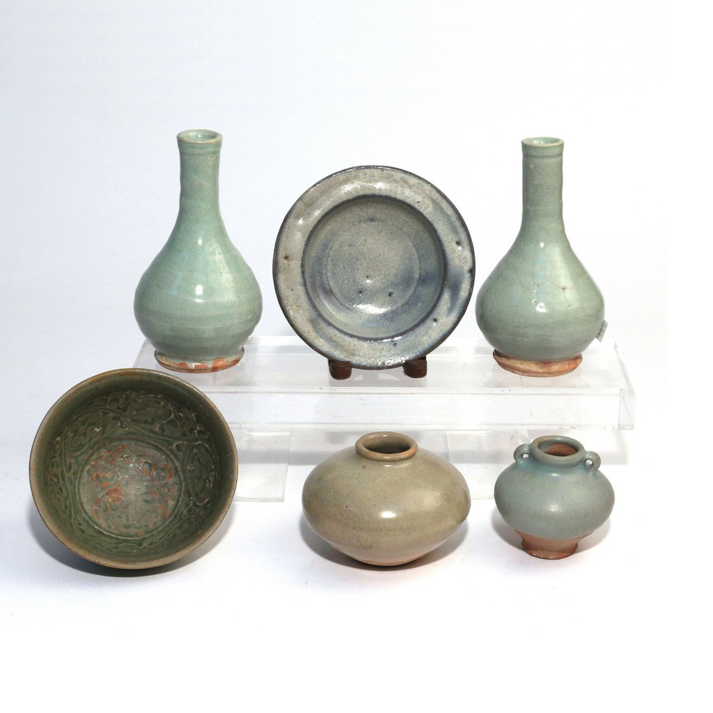 (6pc) SMALL CHINESE CERAMICS (1 of 7)