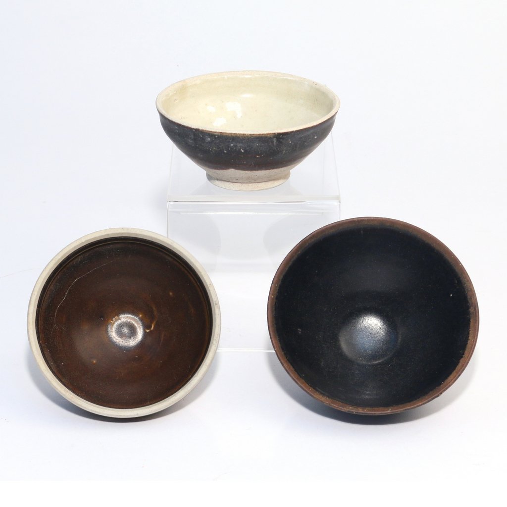 (3pc) EARLY CHINESE TEA BOWLS (1 of 3)