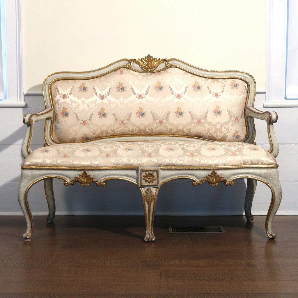 ITALIAN GILT-CARVED SETTEE (1 of 10)