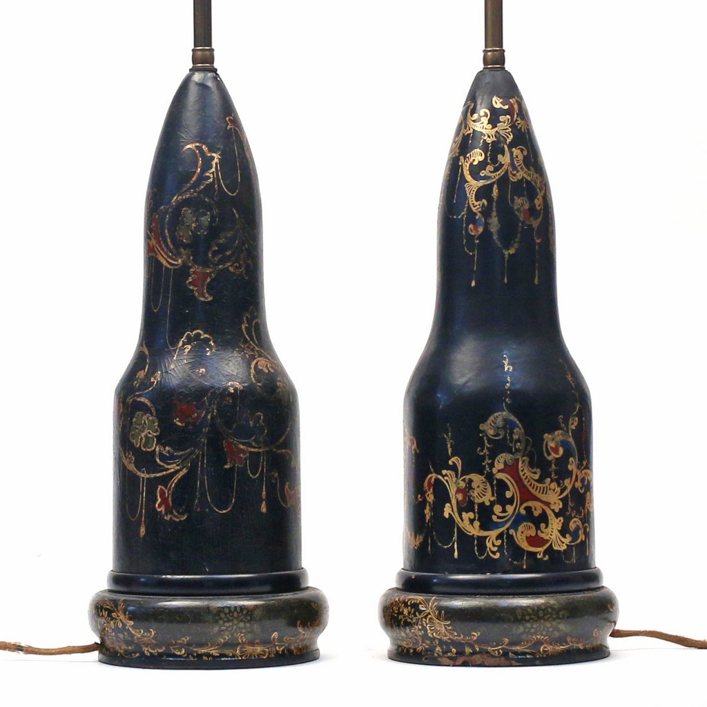 TWO VICTORIAN PAPIER MACHE LAMPS (1 of 9)