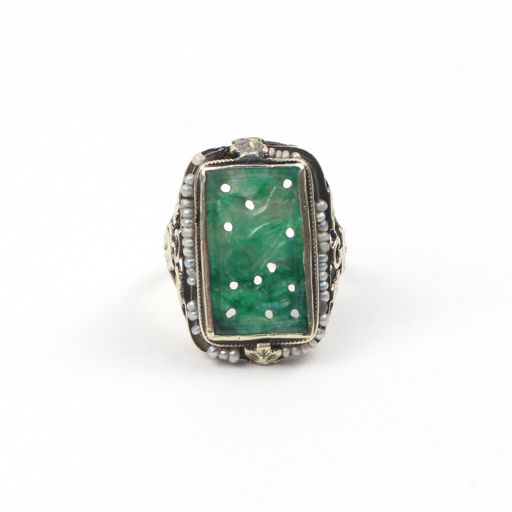 CARVED JADE AND 14K GOLD RING (1 of 2)