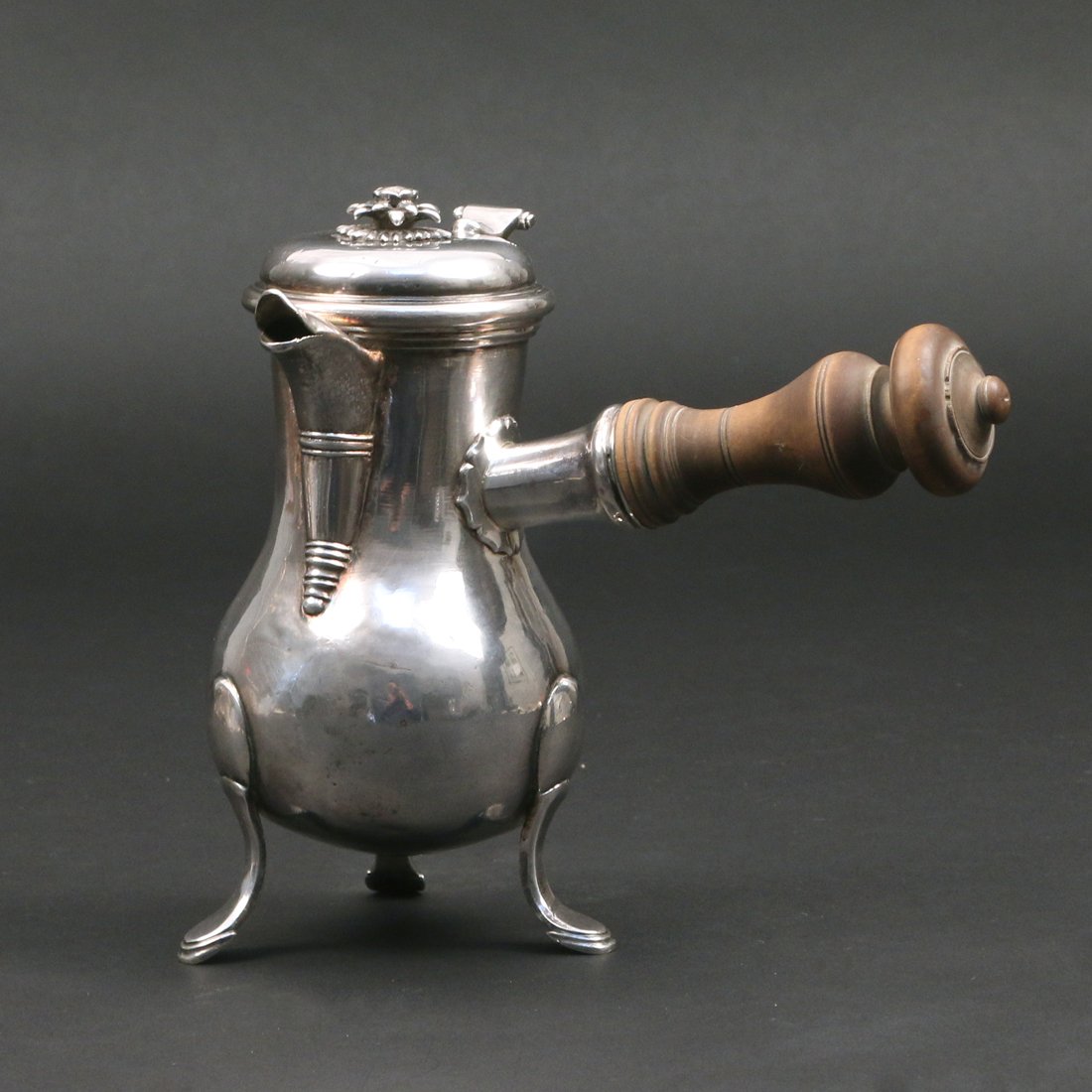 18TH C. FRENCH SILVER CHOCOLATE POT (1 of 4)