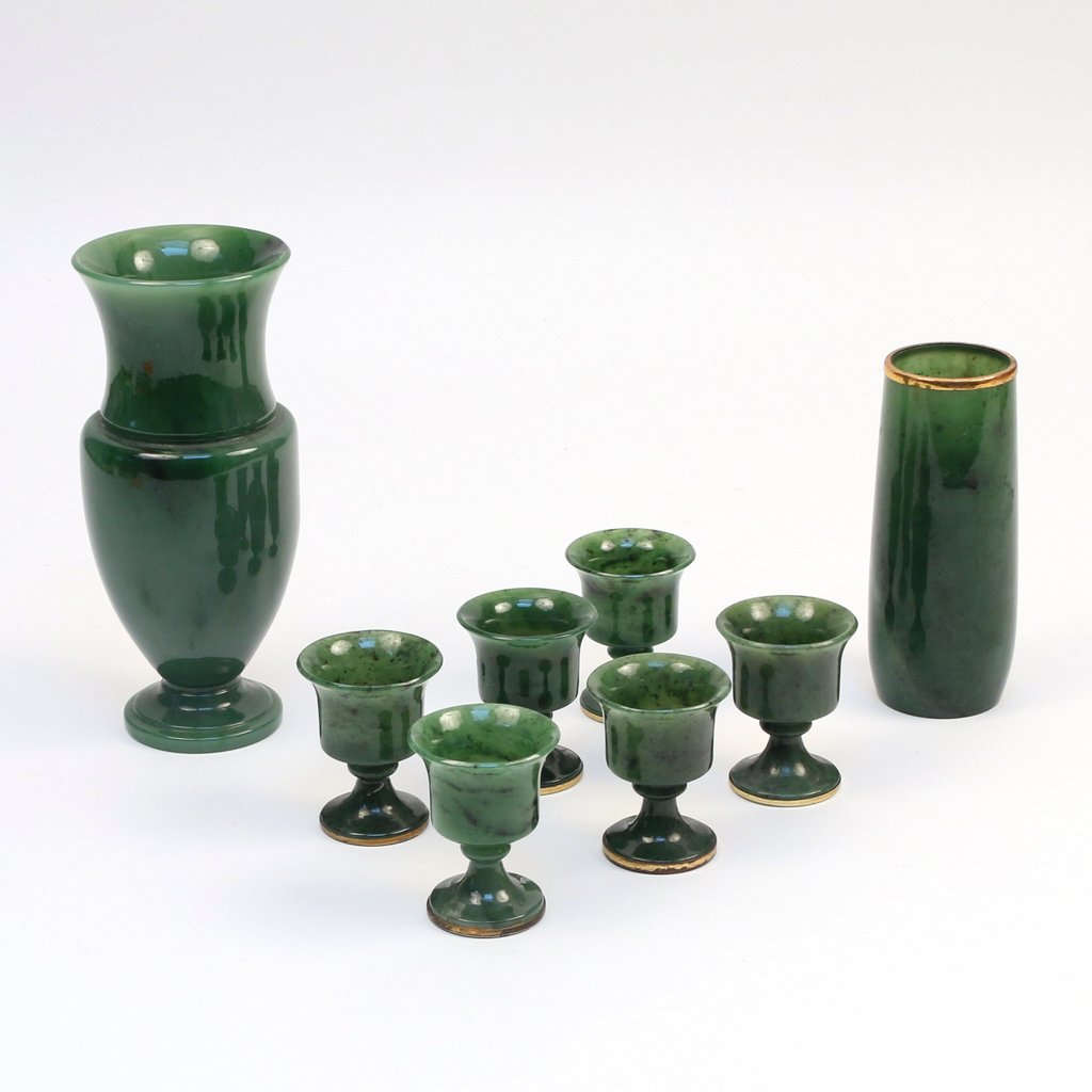 (8pc) MISC. SPINACH JADE (1 of 4)