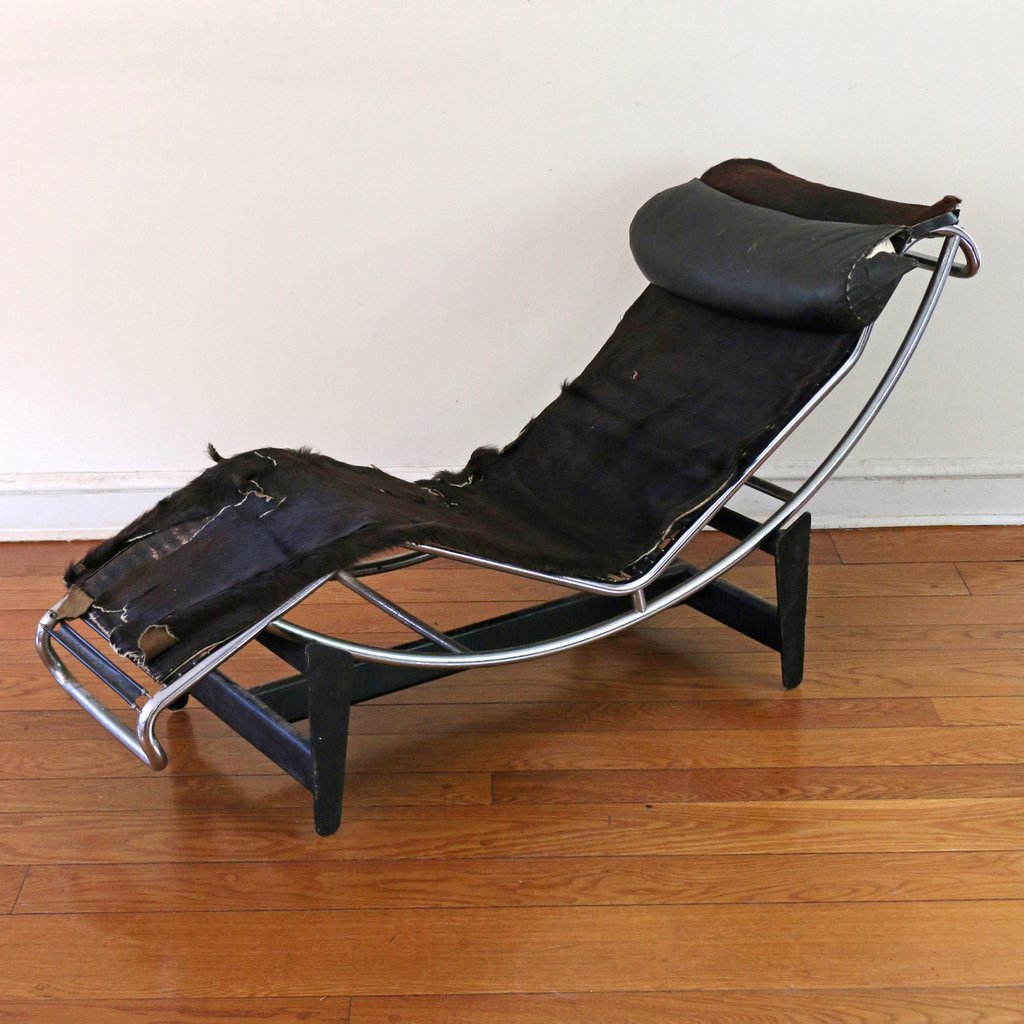 LE CORBUSIER-STYLE LC4 LOUNGE CHAIR (1 of 7)