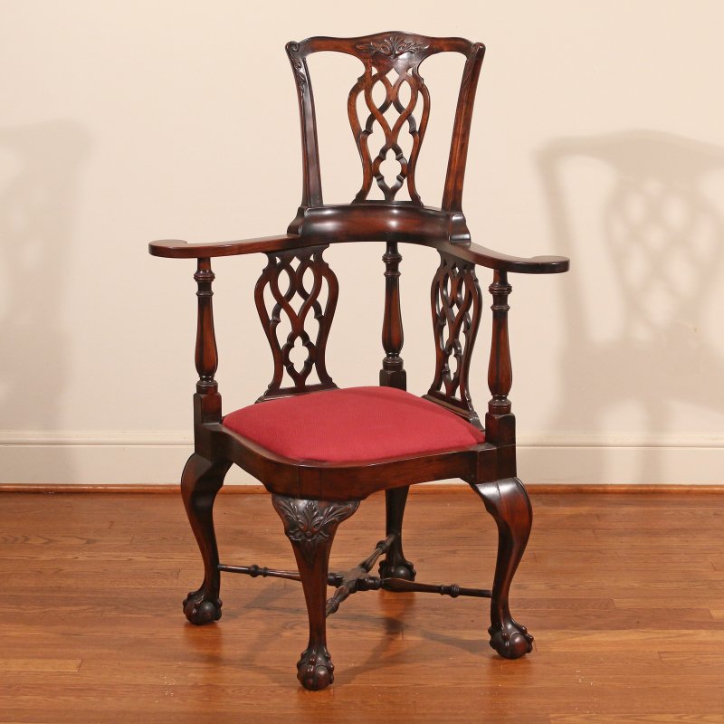 GEORGIAN STYLE MAHOGANY CORNER CHAIR (1 of 3)