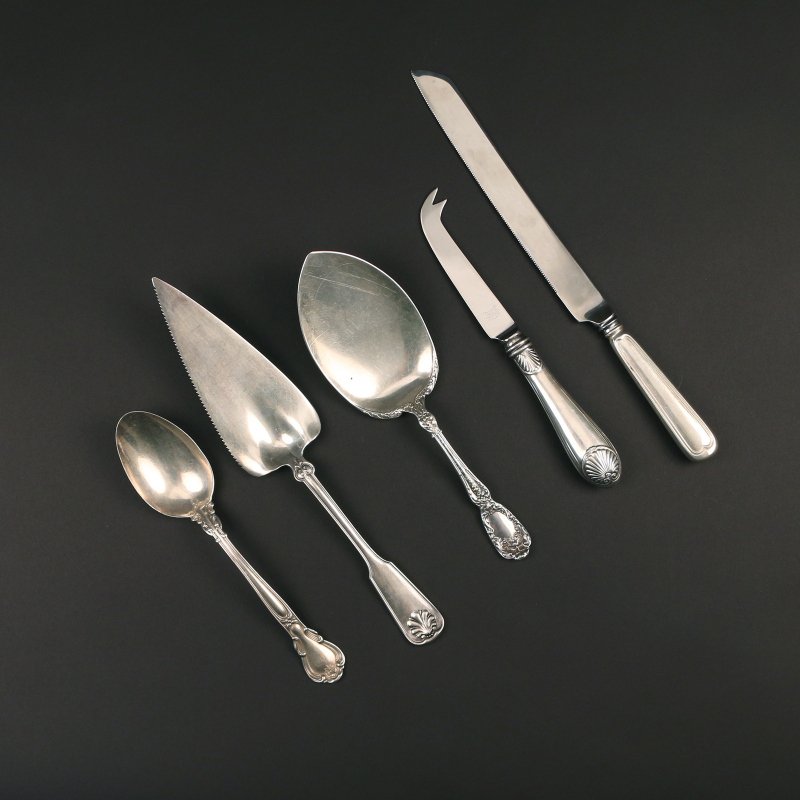 (5pc) STERLING SILVER SERVING PIECES (1 of 3)
