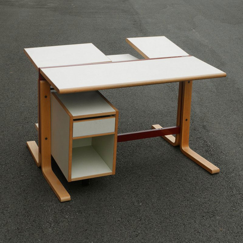 "MACTABLE" EARLY APPLE COMPUTER TABLE (1 of 6)