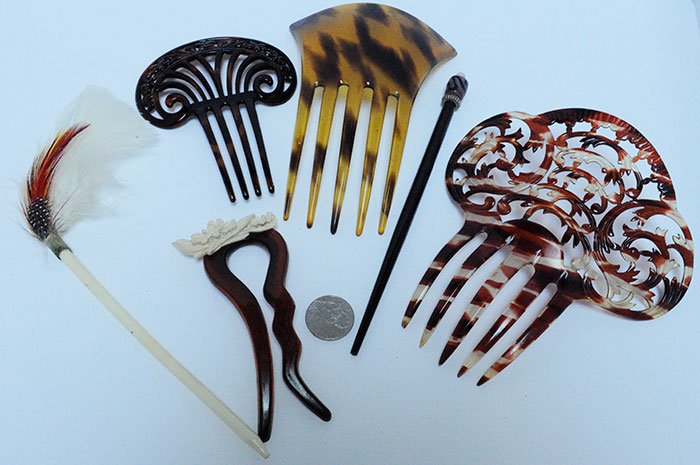 Lot of Stunning Hair Combs (1 of 3)
