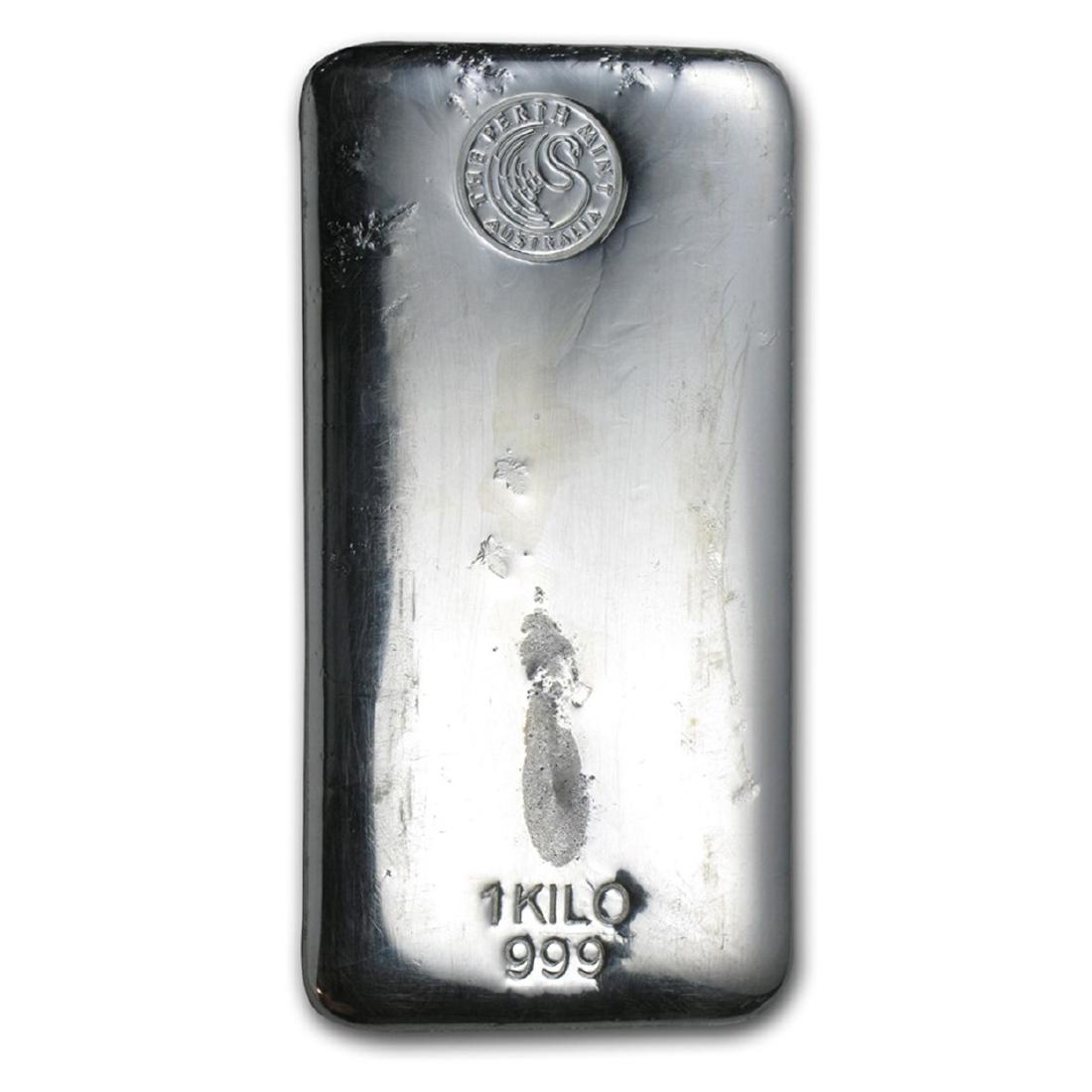 One piece 1 kilo 0.999 Fine Silver Bar Perth Mint-57625: SKU: 57625 ---- One piece 1 kilo 0.999 Fine Silver Bar Perth Mint - REF#57625Federal Government Liquidation prides itself with more than 45 years in the fine jewelry liquidation, our staff offers a su