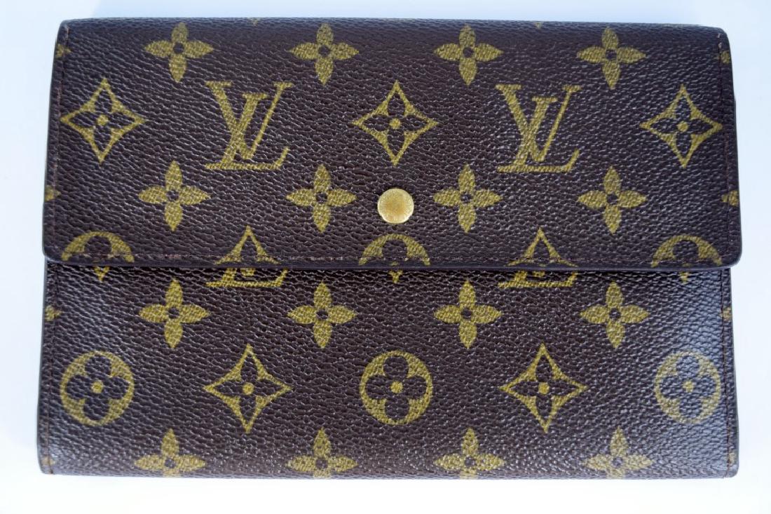 LOUIS VUITTON MONOGRAM PASSPORT ORGANIZER WALLET (1 of 10)