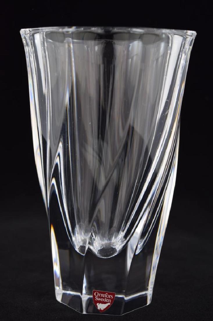 ORREFORS SWEDEN TWISTED CRYSTAL VASE (1 of 6)