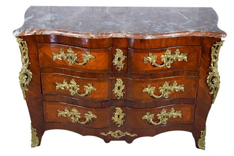 18TH/19TH C FRENCH ORMOLU BRONZE MARBLE COMMODE: Beautiful chest of drawers with thick moulded marble top and ormolu mounts and applique throughout. 5 drawers in total, the top level splitting into two drawers, middle and bottom levels each one larg