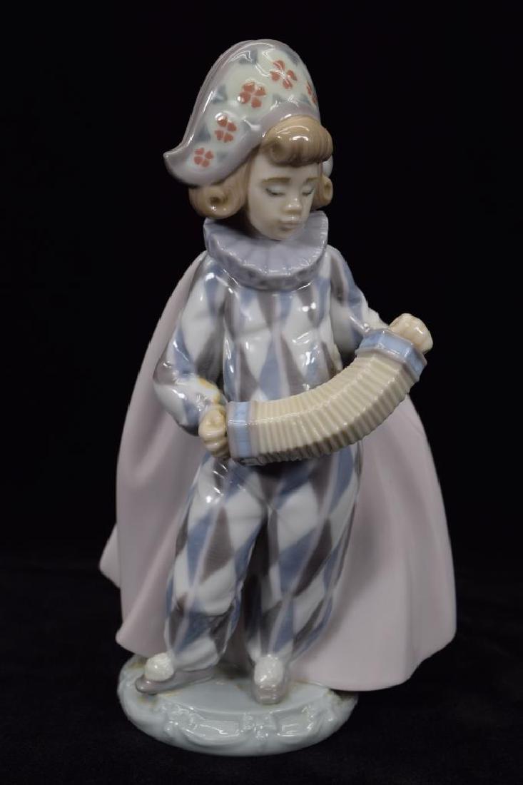 LLADRO 5695 "CONCERTINA" PORCELAIN FIGURINE (1 of 20)