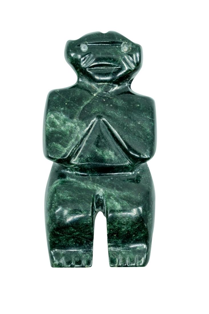 PRE-COLUMBIAN CARVED JADE FIGURE PENDANT (1 of 3)