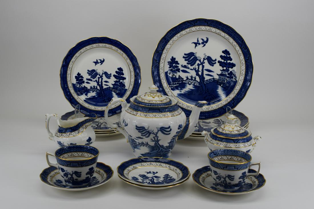 17 PCS. BOOTHS REAL OLD WILLOW BY ROYAL DOULTON (1 of 20)