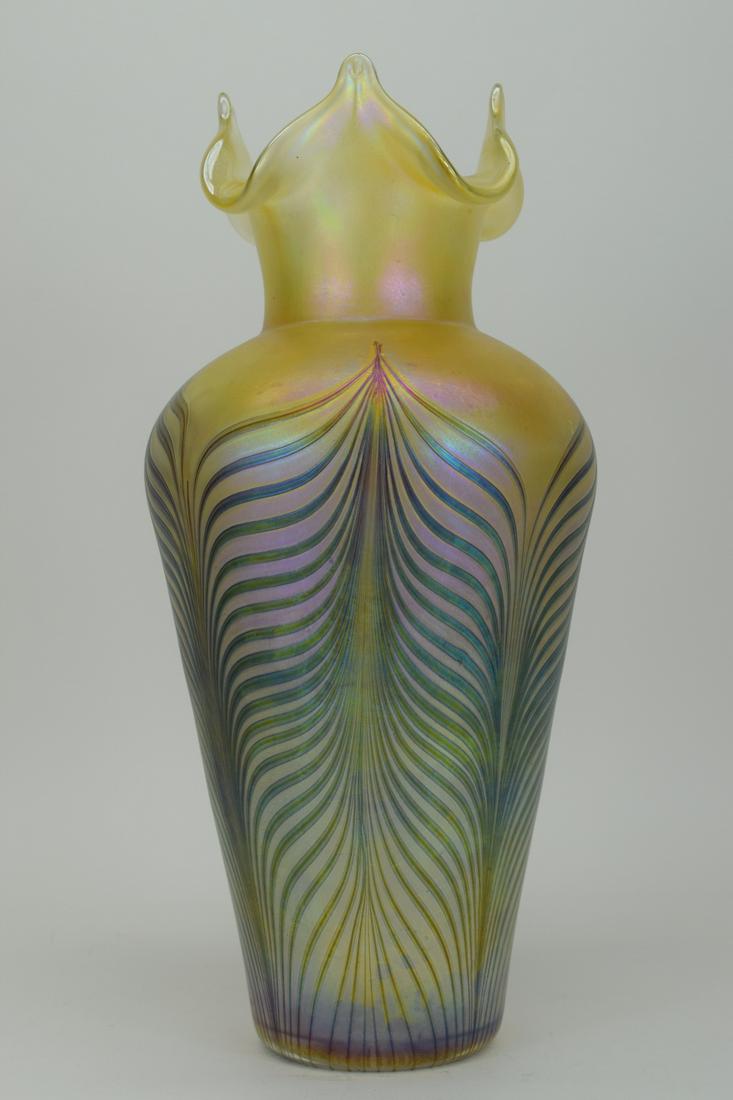 IGOR MULLER CZECH FEATHER PULL ART GLASS VASE 6 (1 of 19)