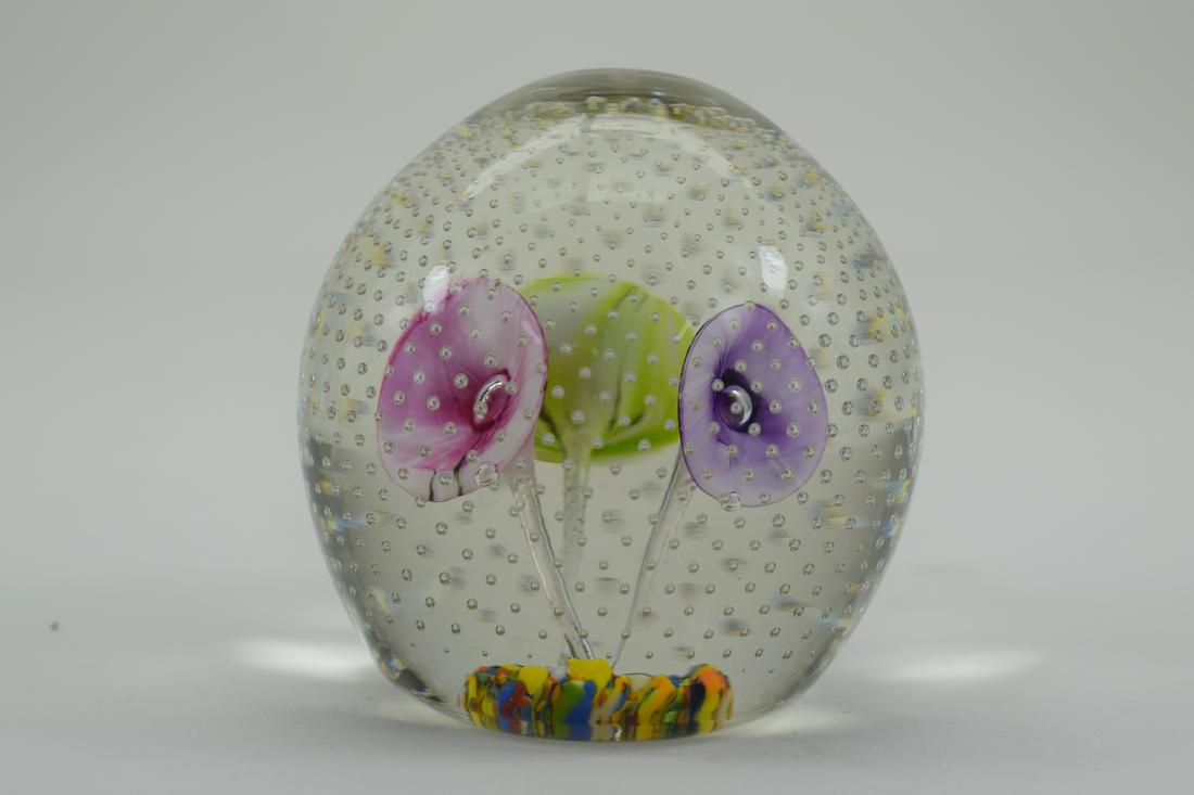 CZECHOSLOVAKIA FLOWER ART GLASS PAPERWEIGHT (1 of 9)