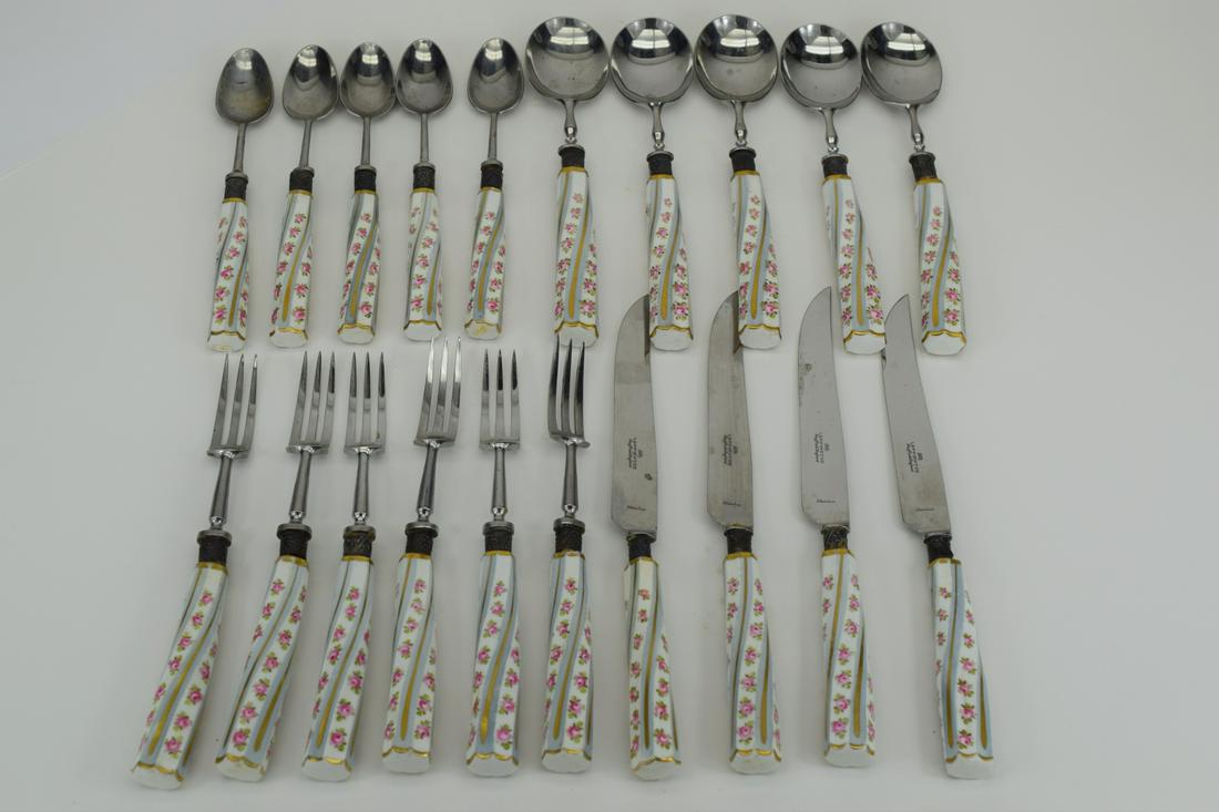 20pcs SHEFFIELD ENGLAND PORCELAIN FLORAL FLATWARE (1 of 9)