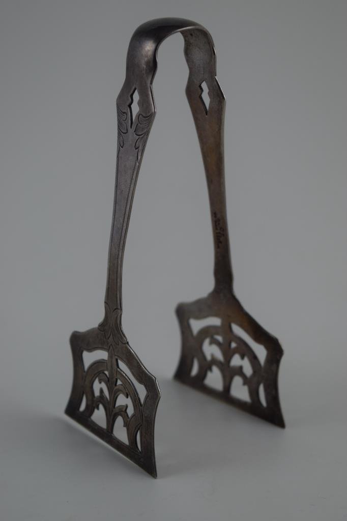MAUSER MFG CO STERLING SILVER ASPARAGUS TONGS (1 of 8)