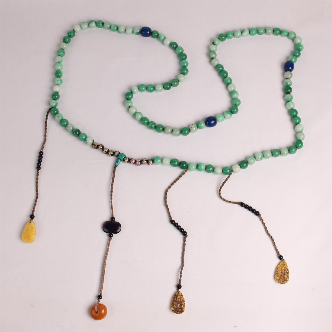 CHINESE JADE BEADS COURT NECKLACE (1 of 4)