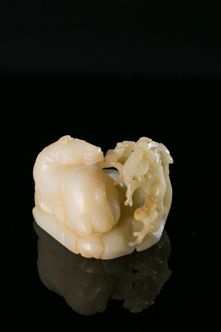 CHINESE HETIAN JADE HORSE: CHINESE HETIAN JADE HORSE. H. 5.5 cm. W. 9.1 cm. T. 7.3 cm. Weight 490 gram. Domestic shipping $20 and oversea $40. Combined shipping available. We accept pre-sale offer, phone bidding and post sale o