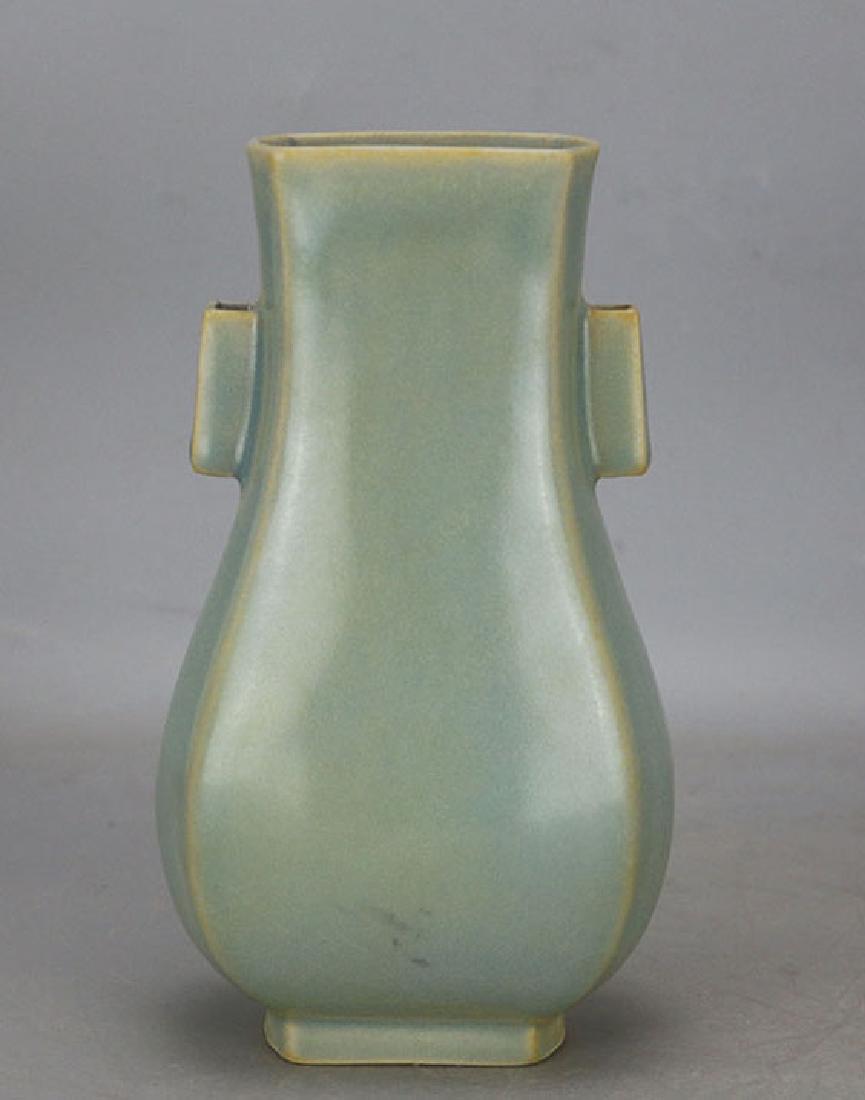 CHINESE PORCELAIN CHING DYNASTY CELADON GLAZE ZUN VASE (1 of 6)