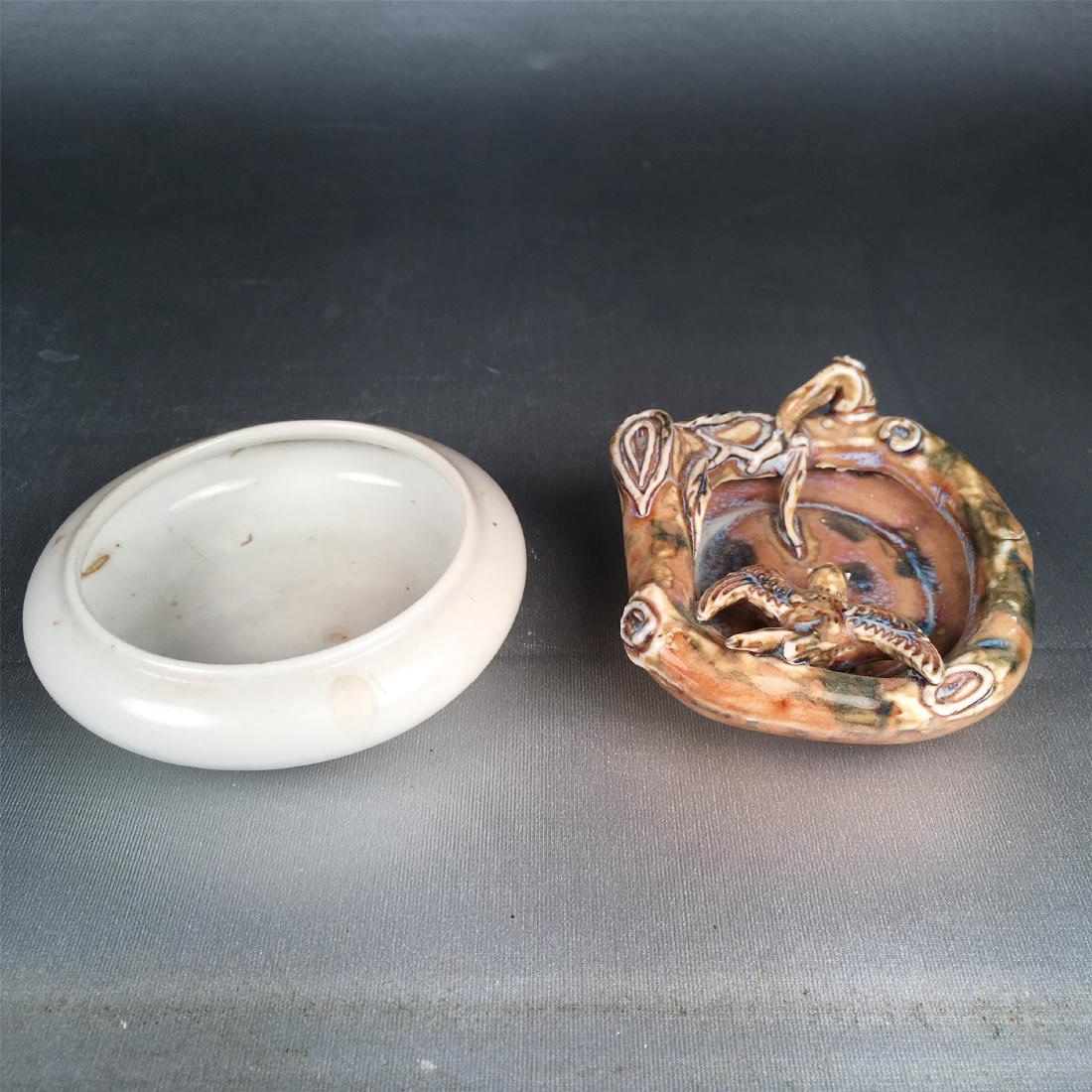 TWO CHINESE PORCELAIN BRUSH WASHERS (1 of 5)