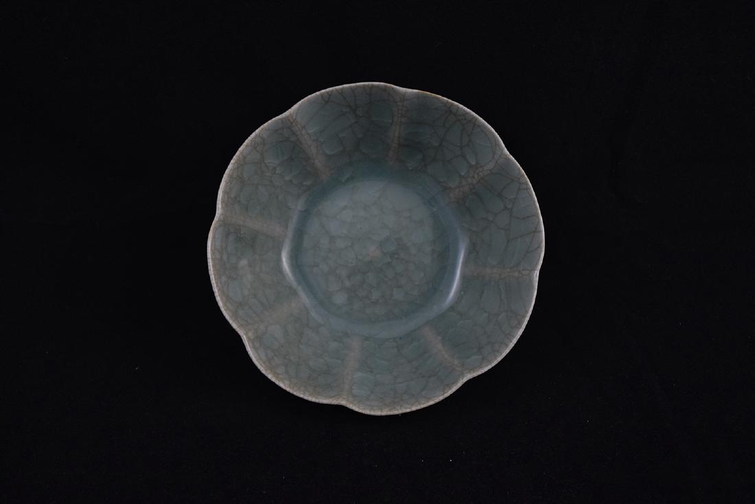 CHINESE PORCELAIN BLUE GLAZE DISH (1 of 5)
