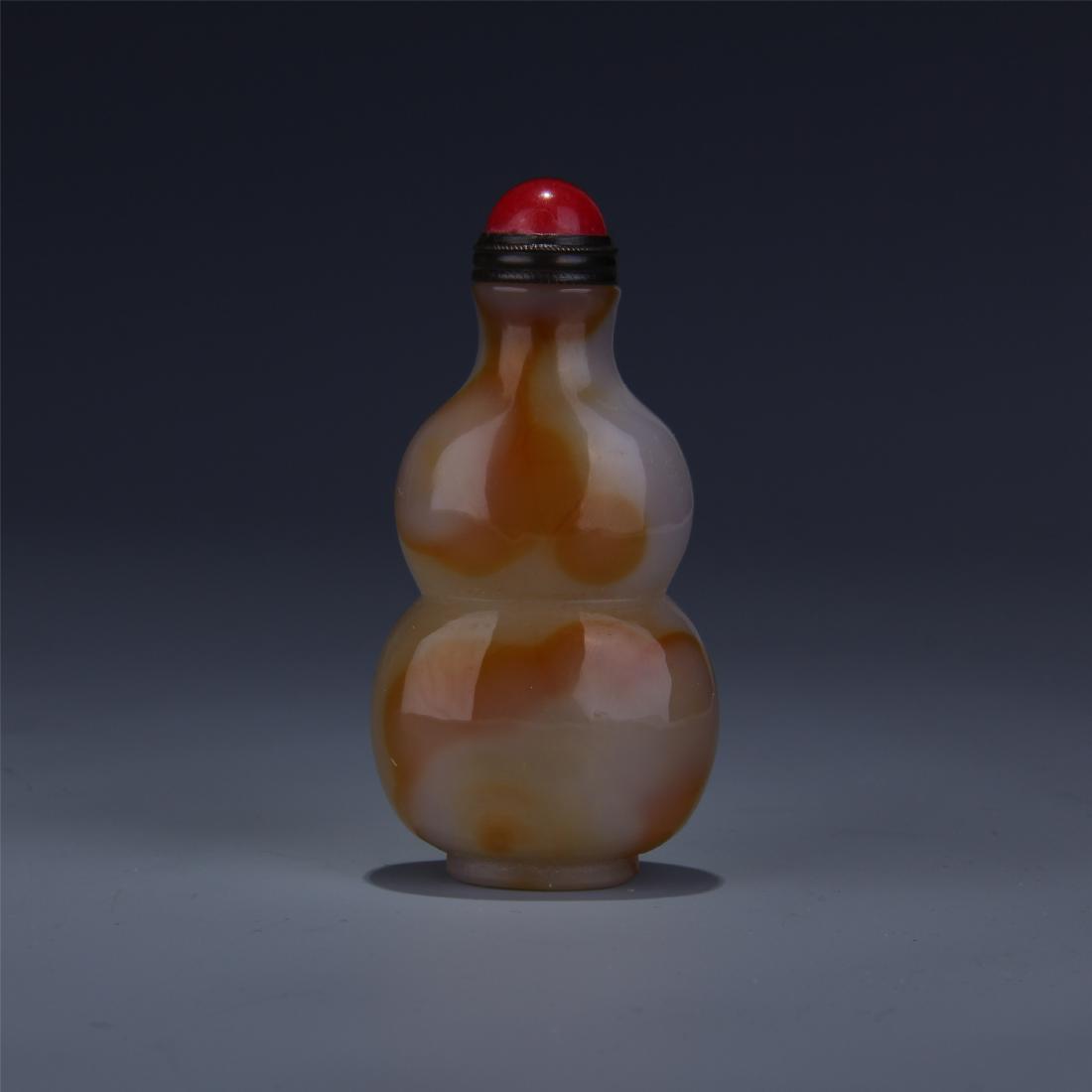 CHINESE AGATE GOURD SNUFF BOTTLE (1 of 6)
