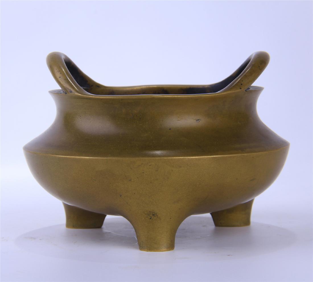 CHINESE COPPER TRIPLE FEET CENSER: CHINESE COPPER TRIPLE FEET CENSER. H. 8 cm. W. 12.5 cm. Weight 797 gram. Domestic shipping $20 and oversea $60. Combined shipping available. Pick-up available in our NJ warehouse. We accept pre-sale o