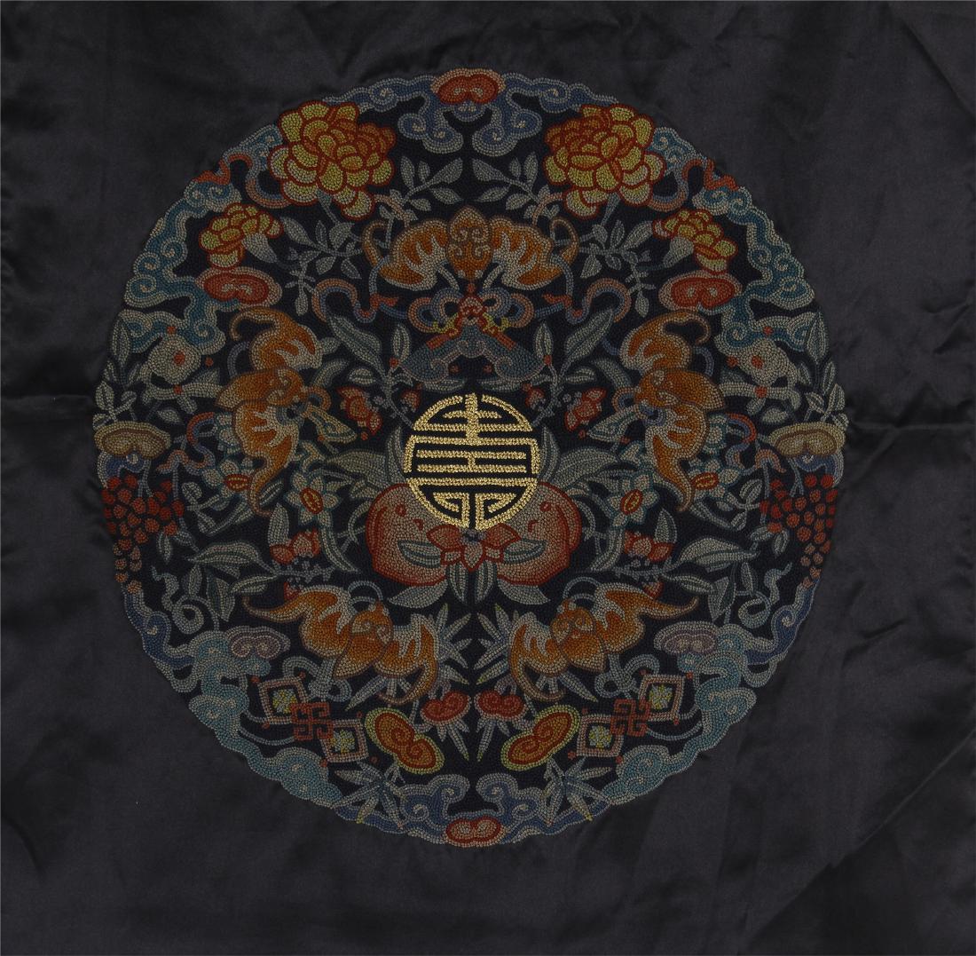 CHINESE ROUND EMBROIDERY TEXTLE OF PEACH AND BAT (1 of 8)